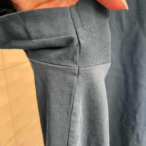 The North Face Tee - Picture 3 of 8